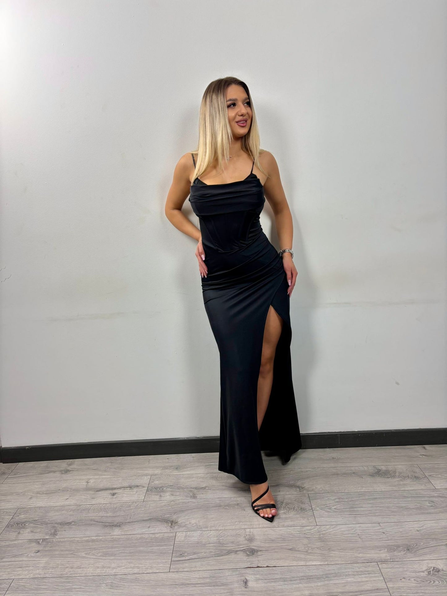 Rochita cu corset eleganta